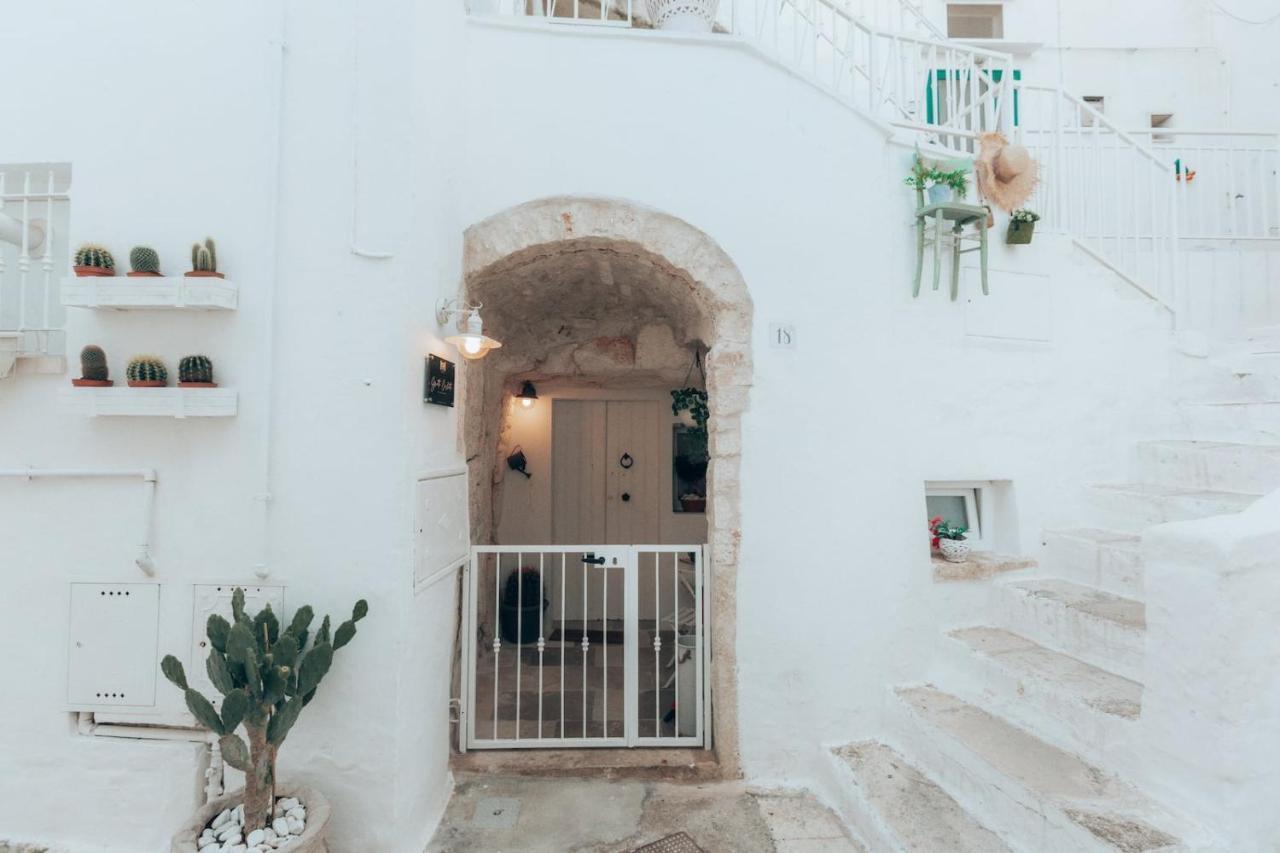 Bed and Breakfast Grotta Carlotta Ostuni Exterior foto